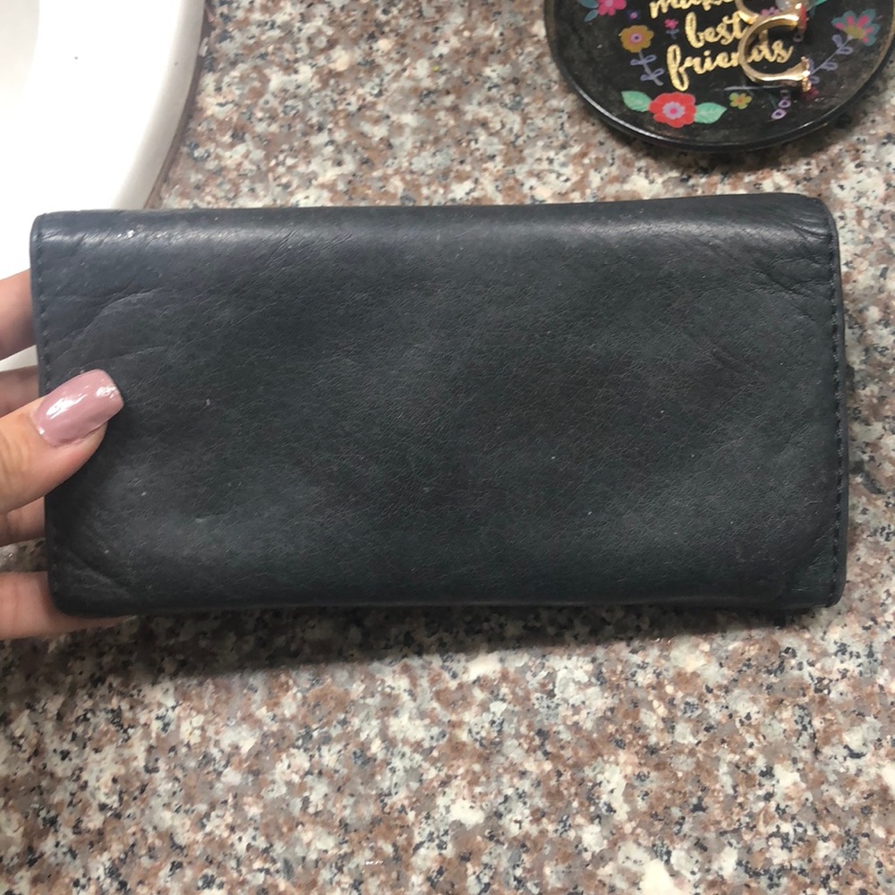 Tory Burch Wallet - Picture 6 of 7
